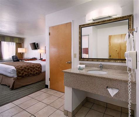 Best Western Liberty Inn, Delano (updated prices 2024).